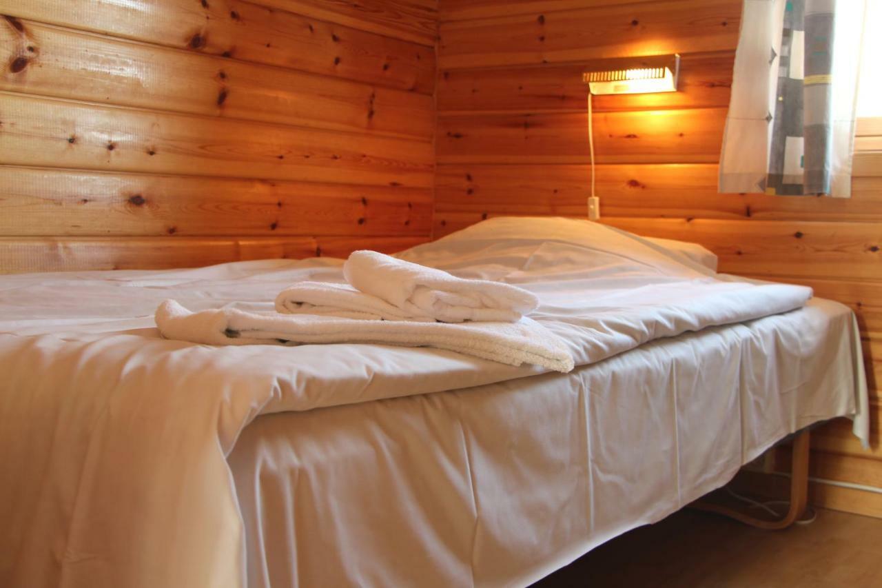 Laukvik Senja Hotel Botnhamn Екстериор снимка